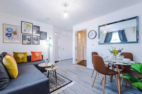 The Davidson Serviced Apartment Coventry Condo in Coventry