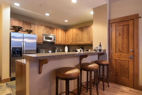 Top Floor Residence in The Village at Northstar! - Iron Horse North 306 Casa in Northstar Drive