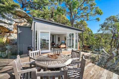 Cape Mackerel Cabin with Magic Palm Beach & Pittwater Views House in Pittwater Council