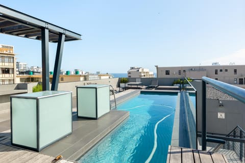 TENONQ Luxury Apartments Copropriété in Sea Point