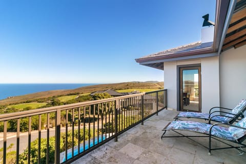 Patio, View (from property/room), Sea view, Location