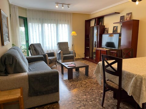 Vivienda Familiar junto Plaza Toros de Teruel Condo in Teruel