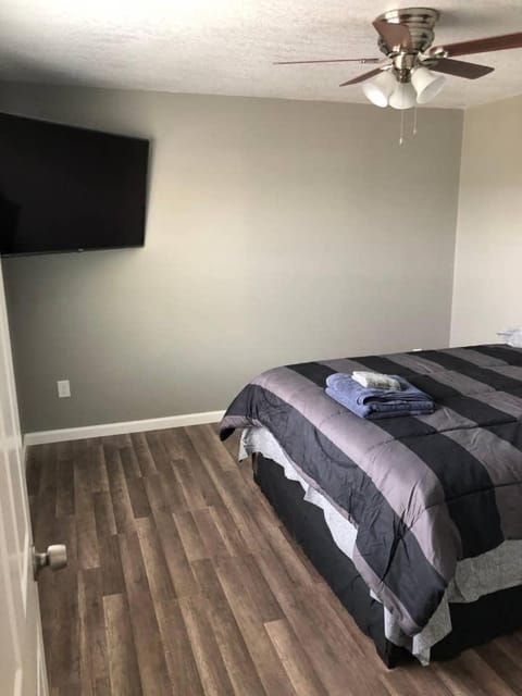 Downtown Contemporary yet Cozy Fun House in San Antonio