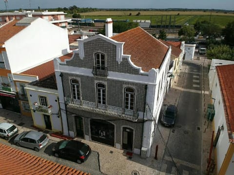 Facade/entrance, Bird's eye view