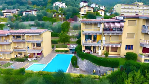 Property building, Pool view