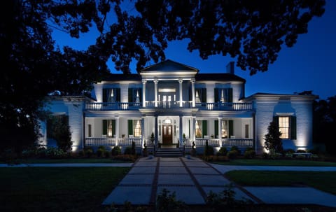 Belle Air Mansion and Inn Bed and Breakfast in Nashville