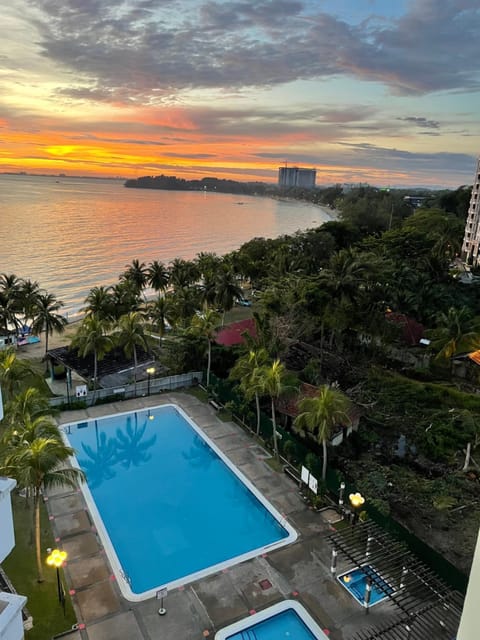 Day, Natural landscape, Pool view, Sea view, Swimming pool, Sunrise, Sunset