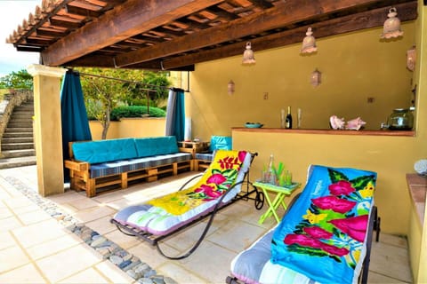 Villa de 3 chambres avec piscine privee terrasse et wifi a Saint Alexandre Villa in Pont-Saint-Esprit
