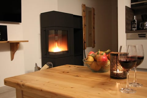 Living room, Decorative detail, Seating area