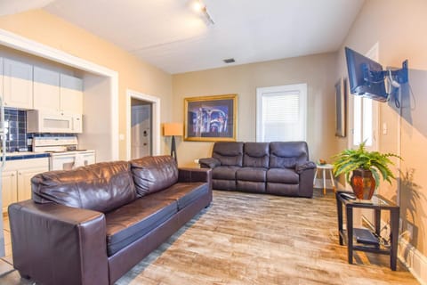 Duval Dream Loft on Duval Apartment in Key West