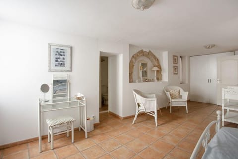 Charming and quaint 2-Bed House in Marseillan Casa in Marseillan