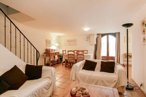 Charming and quaint 2-Bed House in Marseillan Haus in Marseillan
