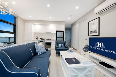 The Hamptons Apartments - St Kilda Aparthotel in Saint Kilda