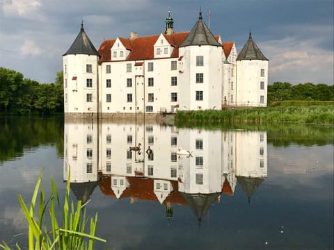 Nearby landmark, Lake view