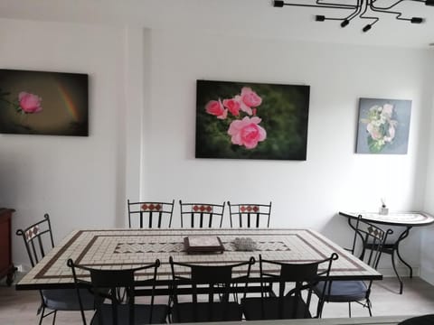 Les Rosiers d'Y House in Bourgogne-Franche-Comté