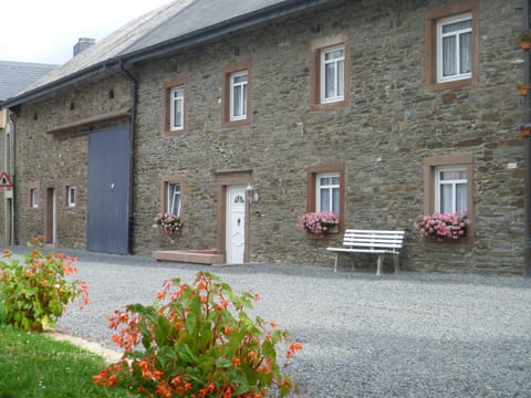 Property building, Patio, Facade/entrance, Garden