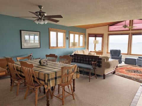 Huron Haven House in Saint Ignace