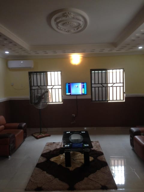 TJ Cottage Condominio in Nigeria