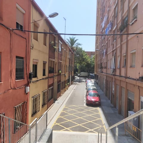 Cosy Apartment Fira Barcelona Condo in L'Hospitalet de Llobregat