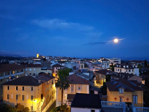 Night, Solarium, City view, Sea view