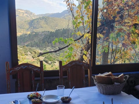 Gîte de montagne Azilane Inn in Tangier-Tétouan-Al Hoceima