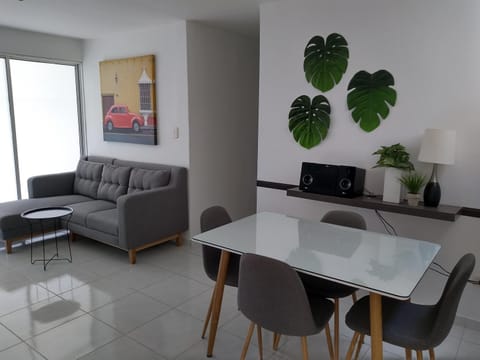 CH2 Comodo apartamento amoblado en condominio RNT 1O8237 Appartamento in Valledupar