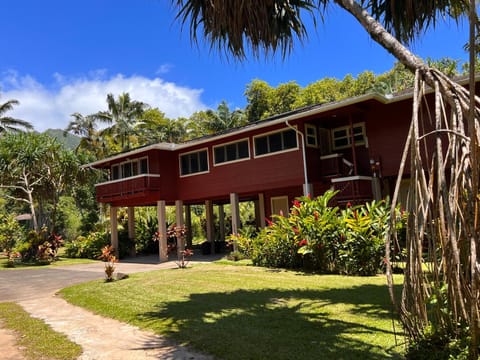 River Estate Riverhouse House in Kauai