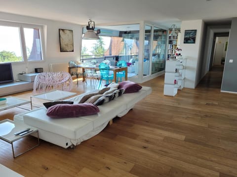 3-bedroom apartment with spectacular view Appartement in Neuchâtel