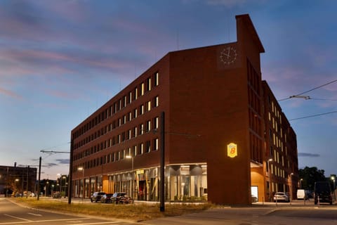 Super 8 by Wyndham Mainz Zollhafen Hotel in Mainz