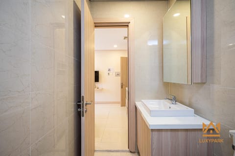 Luxy Park Hotel & Apartments - Notre Dame Apartment hotel in Ho Chi Minh City