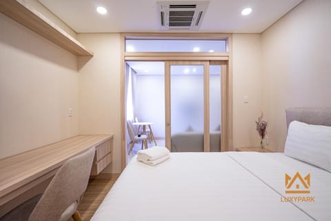 Luxy Park Hotel & Apartments - Notre Dame Appart-hôtel in Ho Chi Minh City