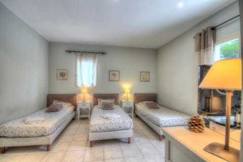 Mas Santoline Villa in Provence-Alpes-Côte d'Azur