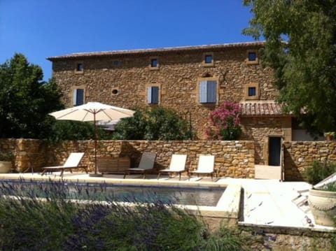 le mas du cypres, 12 pers et piscine House in Provence-Alpes-Côte d'Azur