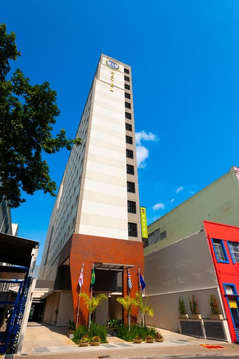 B&B HOTEL São Paulo Luz - Centro Hotel in Sao Paulo City