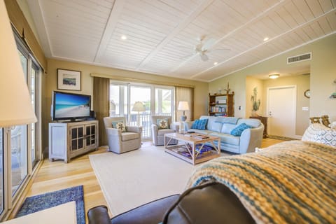 Surfside 12 Unit B3 House in Sanibel Island