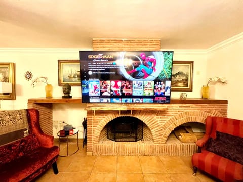 TV and multimedia, fireplace