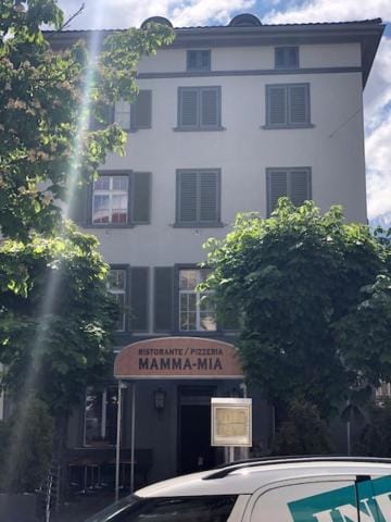 Haus zur Eiche Private 3,5 Zimmerwohnung bis zu 8 Gäste Condominio in Chur