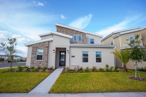 Stunning 8 Bd w/ Pool Close to Disney 2887 House in Kissimmee