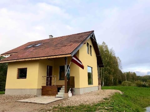 Property building, Facade/entrance, Garden