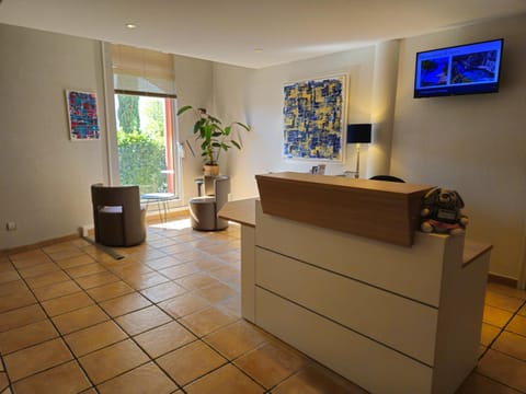 Property building, Lobby or reception