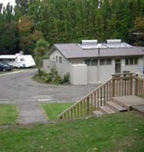 Touchwood Motor Inn & Inner City Camping Ground Motel in Auckland