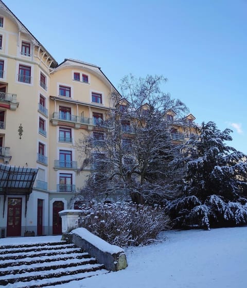 Facade/entrance, Winter