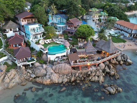 Property building, Restaurant/places to eat, Neighbourhood, Bird's eye view, Dining area, Beach