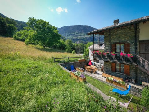 Property building, Patio, Garden, View (from property/room)