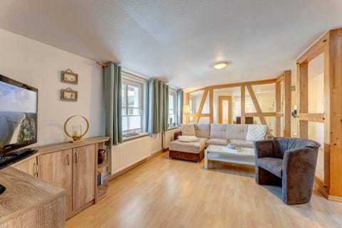 TV and multimedia, Living room, Photo of the whole room, Seating area