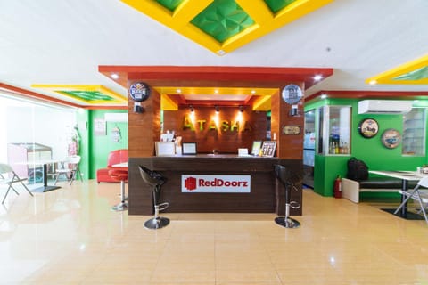 RedDoorz near Notre Dame of Dadiangas University Hotel in Davao Region
