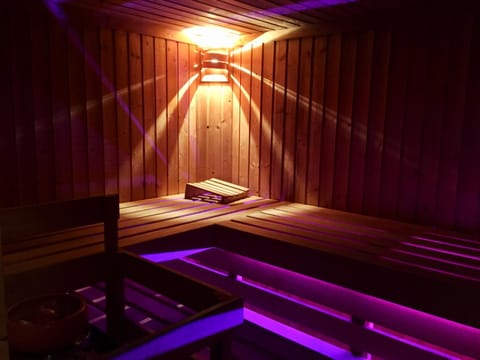 Sauna, Spa and wellness centre/facilities