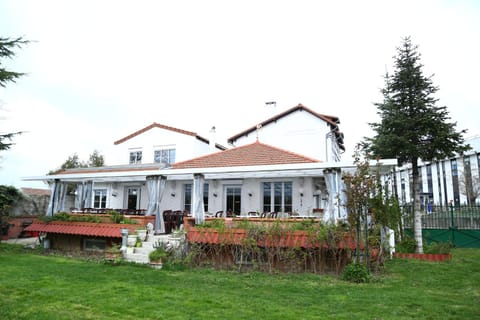 Hôtel Restaurant Maison Blanche Hotel in Île-de-France