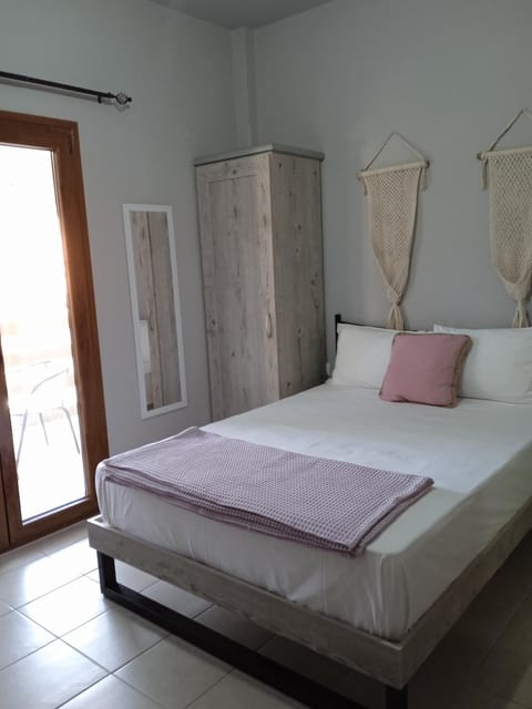 Almira - rooms to let Apartment in Halkidiki