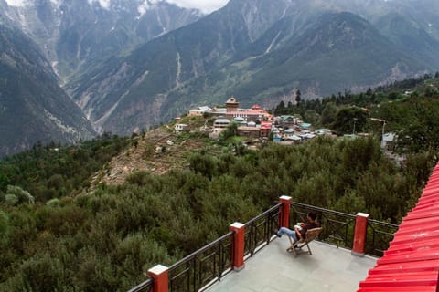 Echor - The Alpine Crest Hotel in Himachal Pradesh